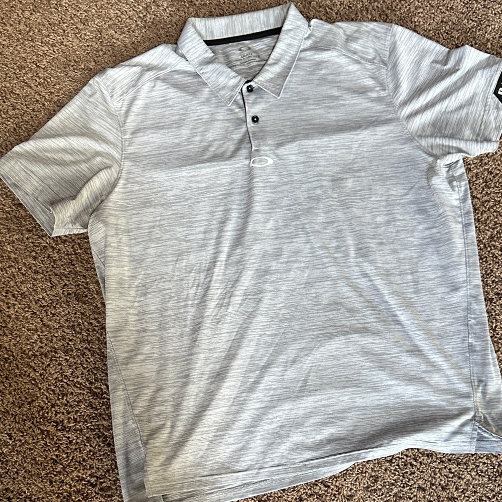 Oakley Men's Light Gray Polo Shirt